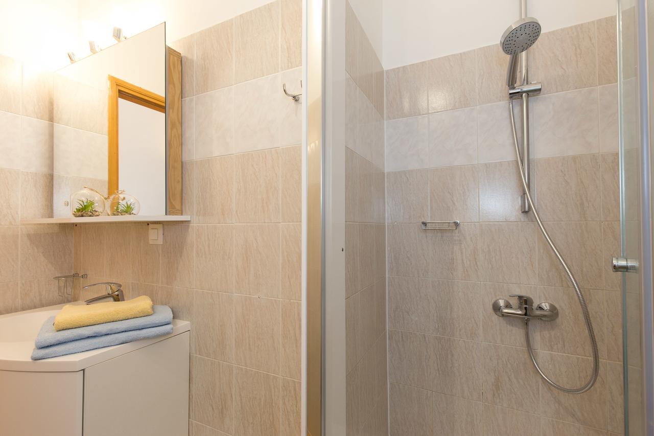 Apartments Tamaris Čižići 外观 照片